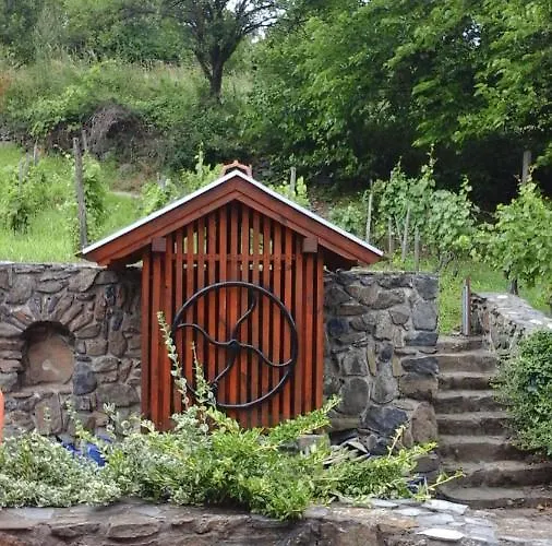 מלון Sarkanyles Vendeghaz Kisapati