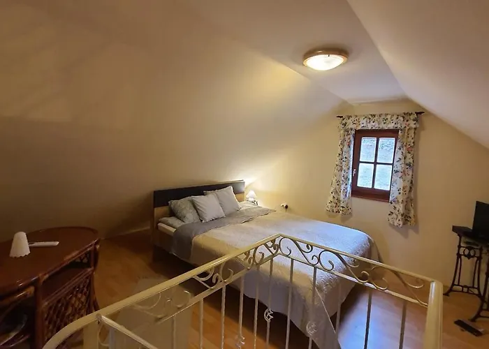 Sarkanyles Vendeghaz Kisapati